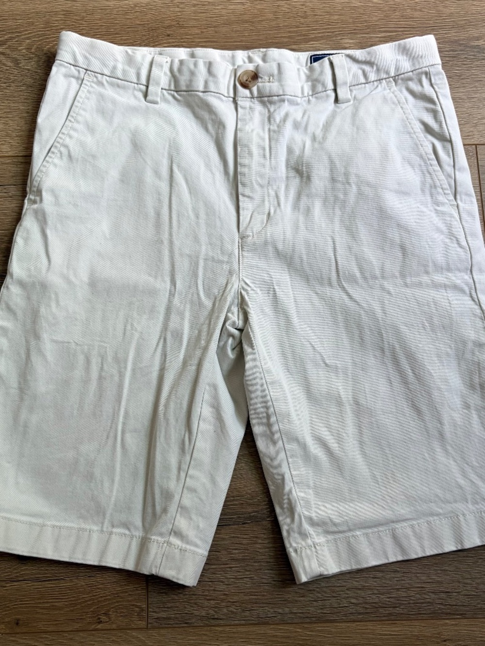 Vineyard Vines Boys Chino Shorts l 14Y